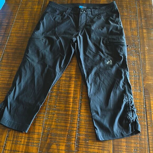 Eddie Bauer First ascent black capri pants 6 - Picture 2 of 5
